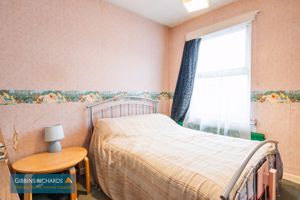 Bedroom- click for photo gallery